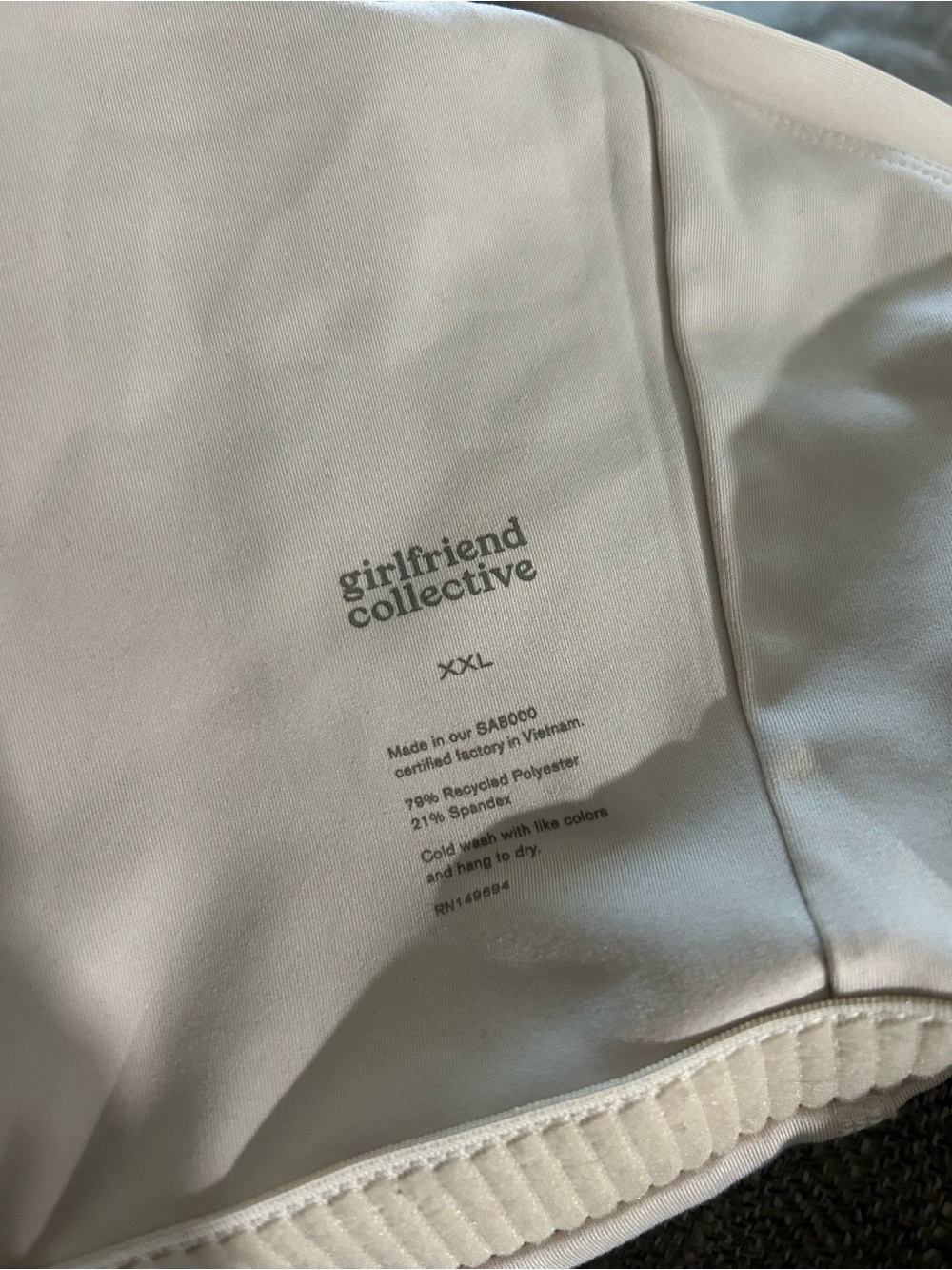 Girlfriend Collective Cream Tommy Cropped Bra Sports Bra - Picture 4 of 5